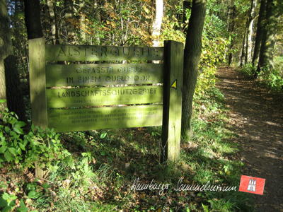 Weg zur Alsterquelle in Henstedt-Rhen. Weg zur Alsterquelle in Henstedt-Rhen.