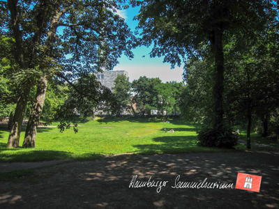 Die große Rasenfläche im Bolivarpark.