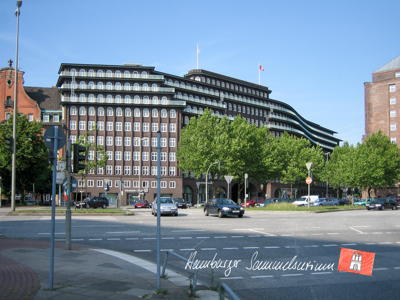 Südflanke zur Straße Meßberg/Pumpen. Südflanke zur Straße Meßberg/Pumpen.