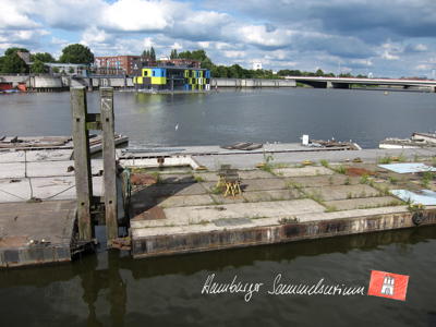 Duckdalben in der Billwerder Bucht