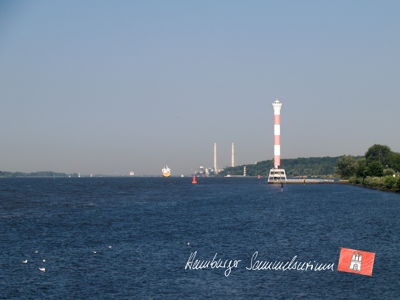 Blick vor Blankenese in Richtung Westen. Blick vor Blankenese in Richtung Westen.