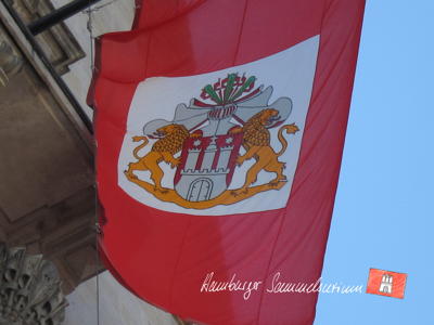 Das Hamburger Wappen auf dem großen Staatswappen.