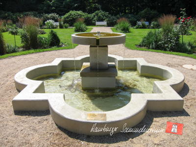 Brunnen im Französischen Garten. Brunnen im Französischen Garten.