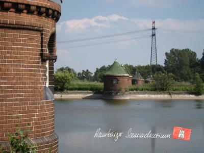 Wasserkunst Elbinsel Kaltehofe, Absetzbecken mit Schieberhäuschen.